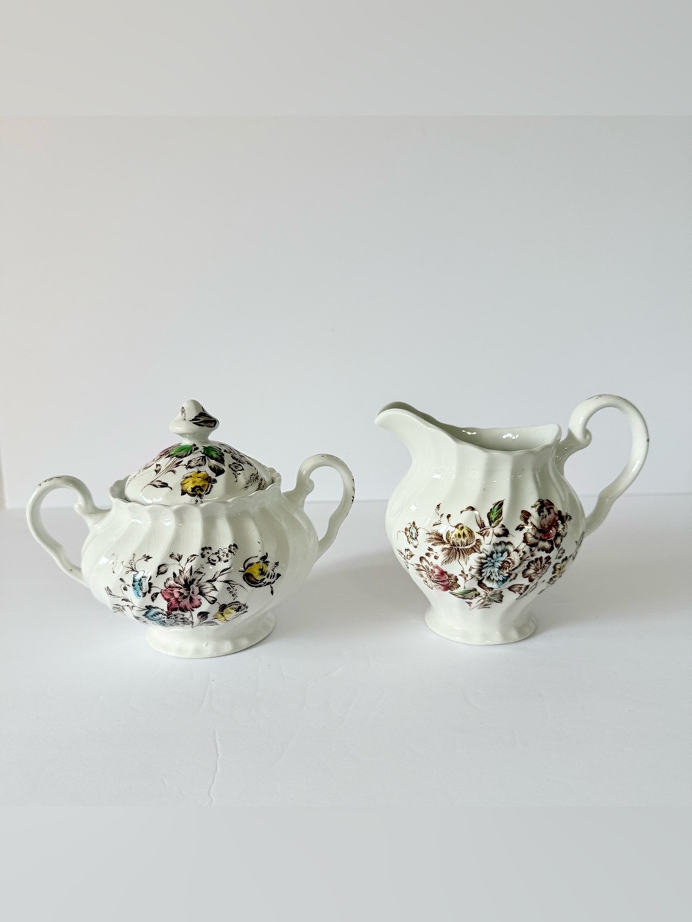 Johnson Brothers Staffordshire Bouquet Covered Sugar Bowl & Creamer 2-Pc England